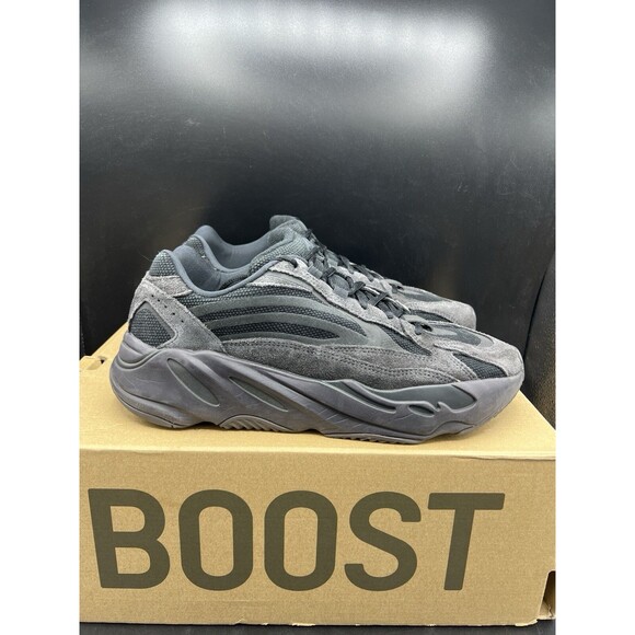 adidas Yeezy Boost 700 V2 \'Vanta\' Men\'s Size 10 (FU6684) OG ALL CLEAN main image 4